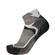 Afbeelding in Gallery-weergave laden, Mico Extralight weight professional running socks
