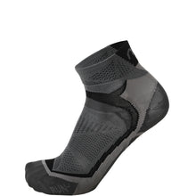 Afbeelding in Gallery-weergave laden, Mico Extralight weight professional running socks