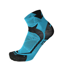 Afbeelding in Gallery-weergave laden, Mico Extralight weight professional running socks