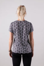 Afbeelding in Gallery-weergave laden, Orango Running - Womens T-shirt short sleeve V-neck - Black/White allover print - 12011